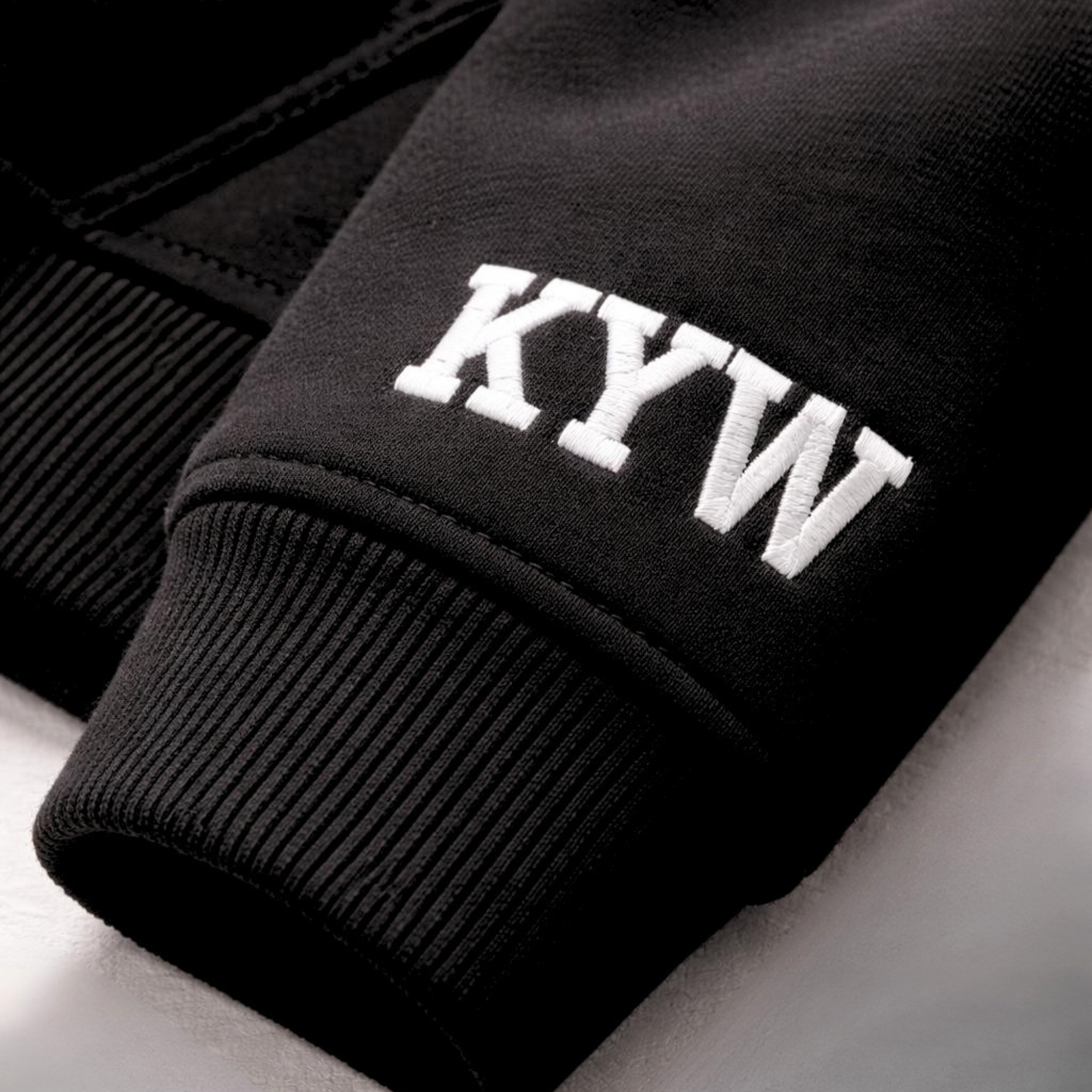 ESSENTIAL HOODIE
